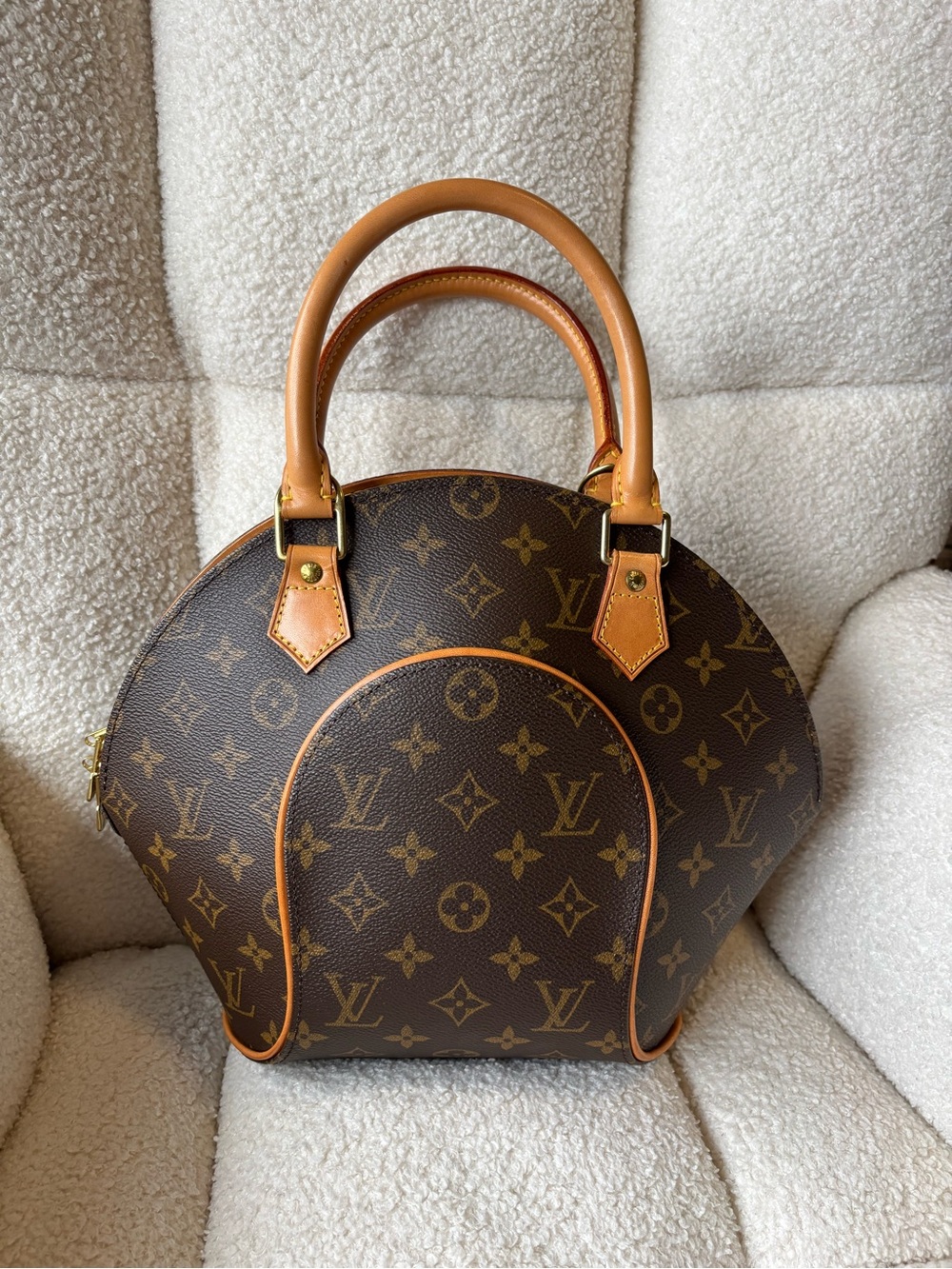 Louis Vuitton Ellipse PM